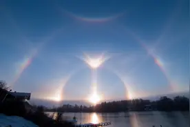 河南上空出现三个太阳，“三日同天，天机无限”的传说是真的吗？图片