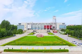 郑州科技学院2023年青年教师招聘公告图片