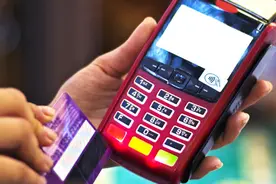 华夏银行被指擅自开通用户信用卡分期业务图片