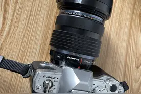 8年前的奥林巴斯“大三元”镜头——1240 Pro还值得入手吗？图片