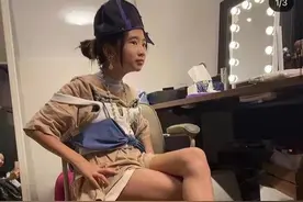 曹格11岁女儿打扮成熟，偷穿妈妈衣服混搭似模特，踩恨天高走路稳图片