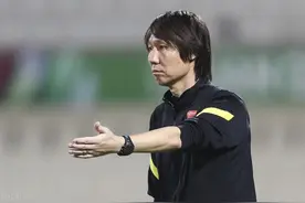 只手遮天！李铁执教国足期间竟领双份工资，权力大到超乎想象图片