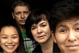 欧洲籍女孩因长得像中国人，17年跑来中国寻亲，结果让她当场痛哭图片