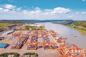 两会话题 | 枢纽门户 改革开放持续深化图片