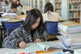 凌晨才发录取通知？还让学生在3小时内确认！网友：故意搞事？图片