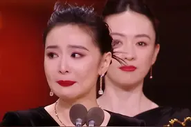 微博之夜成“照妖镜”，谁没素质、谁心机，明星小动作全照出来了图片