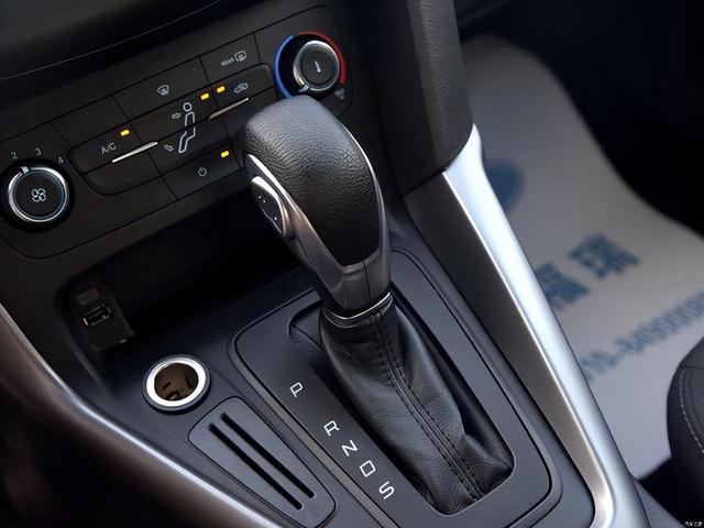 自动挡挡杆上,"p,r,n,d,s,l,m, ,-"啥意思?一文读懂