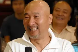 陈佩斯：催生催来幸福，如今是4个孩子的爷爷图片
