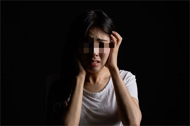 北京一女子遭歹徒劫色，全程不反抗，反而还主动帮男子带上安全套