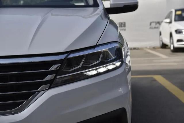 丰田卡罗拉大众朗逸，买谁更合适？试驾后发现差距太明显