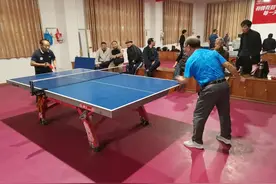 年过60岁老年人打好乒乓球的技术调整，必须注意身体健康最重要图片