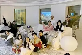 疫情看出明星经济实力：郑恺李立群坐拥江景，陈赫家能骑单车图片