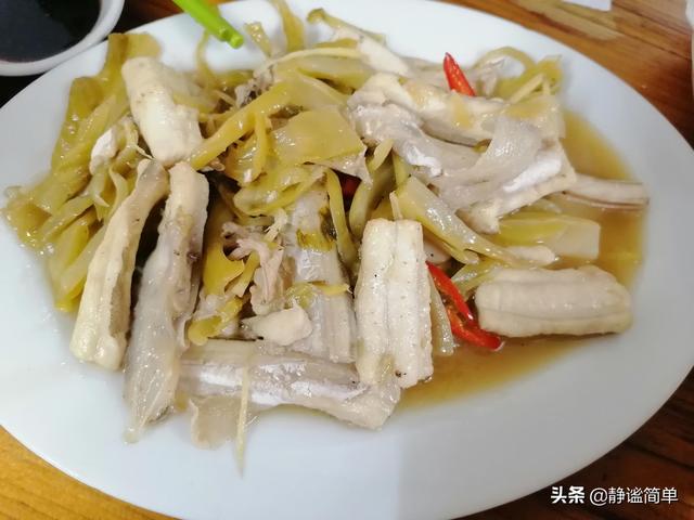 立夏吃小鲨鱼，配潮汕咸菜才算一绝，含蛋白质高，不腥小孩爱吃