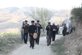 在陕西，有一种消失的职业叫“乐人”图片