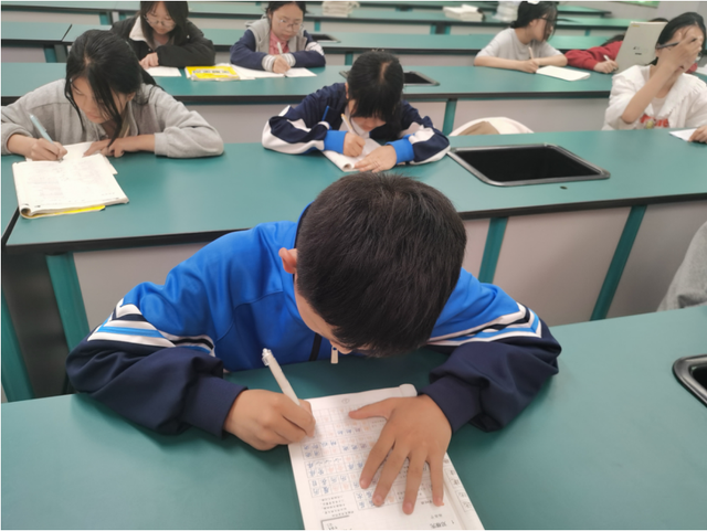 四川省民生研究会新媒体中心-官网