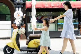 2280元起，2款老年代步车，全国上牌，不要驾照，适合买菜接娃用图片