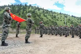 中国14亿人每人捐1000，1.4万亿军费够打几天？说出来你可能不信图片