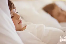 鸭的喜剧：大的傻，二的乖，三的歪图片