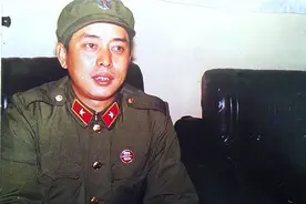 他15岁参军58岁升上将，担任过兰州、济南军区政委，享年69岁图片