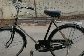 一辆上世纪七八十年代“凤凰”自行车，在当代价值多少？图片