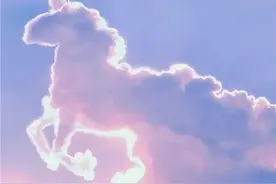 通过"每日塔罗牌阵”激活你的每一天图片