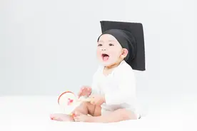 孩子聪明不聪明不是和别人比较，而是看智力评价标准，家长要重视图片