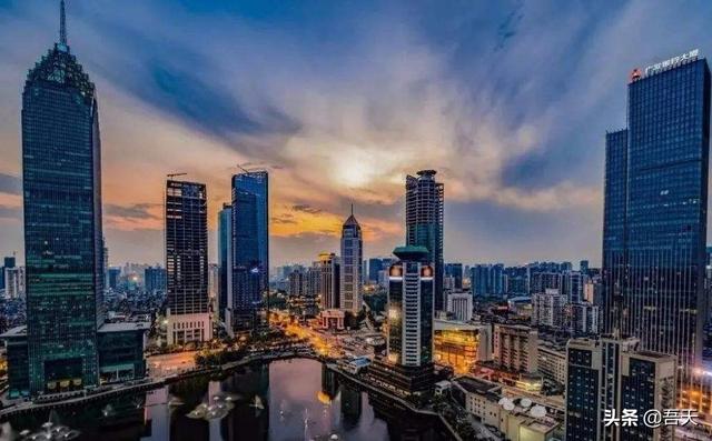 同样是副省级市、省会，西安、成都、武汉三座城市的差距在哪里？