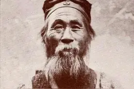 故事：半盲大伯讲述他行走江湖遇到的奇闻怪事！月夜赶路多次遇怪图片