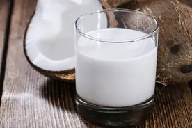 椰子水竟然不是水？揭秘这种神奇的液态胚乳图片