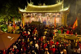 湄洲妈祖祖庙癸卯年迎春开庙门、除夕守岁、“烧头香”祈福仪式圆满举行图片