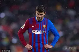 老话题了！皮克：C罗是人类中踢球最好的 而梅西并非人类图片