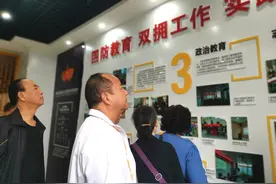社区建起国防教育基地——重庆市渝中区人武部打造国防教育新阵地图片