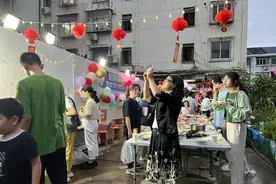 中秋前夕，这场团圆家宴好暖图片