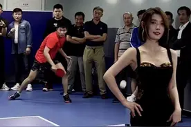 网红聂小雨再惹争议！穿着性感现身国家队，用球打背乒乓球擦胸过图片