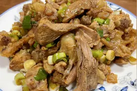 天冷了，多吃大骨棒，比猪肉便宜，比牛羊肉鲜美，炖上一锅太香了图片