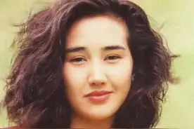 柏安妮与女儿庆新年，息影29年转行做心理学家，18岁爱女甜美可人图片