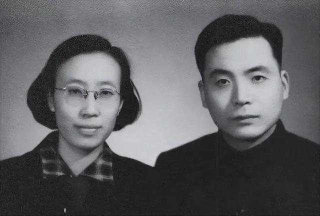 偉人鄧稼先背後站立著一位堅強的女性 一一讚許鹿希先生 Freeasmedownload