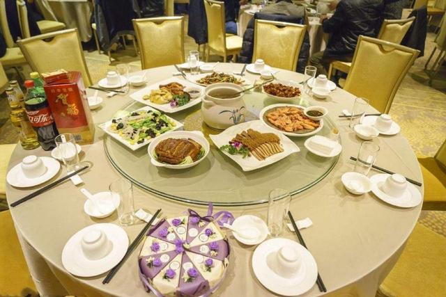 家庭聚会祝酒词（办宴席时）
