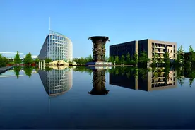 适合女生报考的3所大学，实力强发展前景好，毕业不愁找不到工作图片