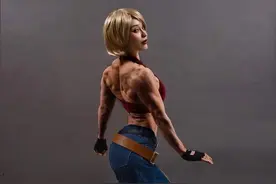 袁合荣cos拳皇玛丽，上演真人版春丽图片