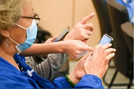 手机收到这种短信，手机要立即关机，已有30人被隔空转钱，需注意图片