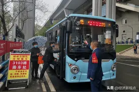 高质量发展！苏州金龙助力重庆打造公交上的生活圈图片