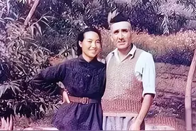 1939年，李德返回苏联后，留在中国的老婆和儿子，后来如何了？图片