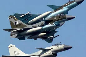 机会来了，14国战机同台竞技，歼-10、枭龙正式迎战北约战斗机图片