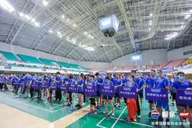 2022赖茅杯中国高校校友羽毛球挑战赛武汉分站赛 并肩再战 青春重启图片