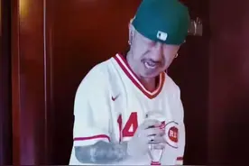 李保田儿子浑身纹身，胡蹦乱跳精神引担忧，被讽刺有个好爹图片