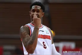 马尚在CBA犹如科比，巅峰JR来过CBA打球，他交出什么数据？图片