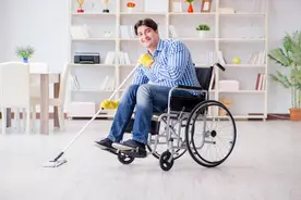 底层人”需要接受现实，躺着埋怨社会不公平没意义，拼才是正道图片