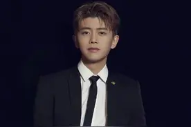 明星遇上“精神小伙”穿搭，肖战朱一龙豆豆鞋，王一博鹿晗紧身裤图片