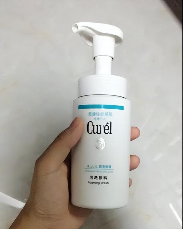 洗面奶红榜：德妃、雅诗兰黛大牌，珂润温和，你喜欢哪款？